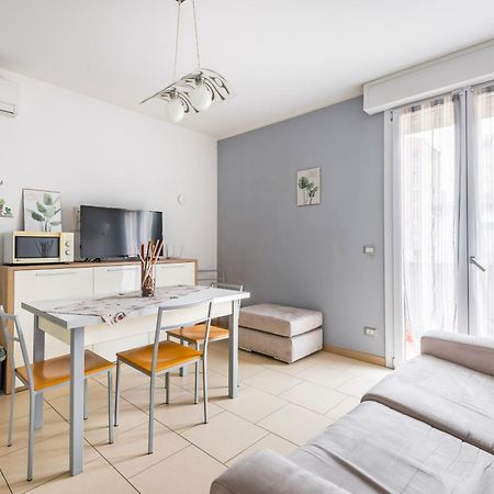 Stile E Comfort In Citta Con Wi-Fi Carpi Extérieur photo