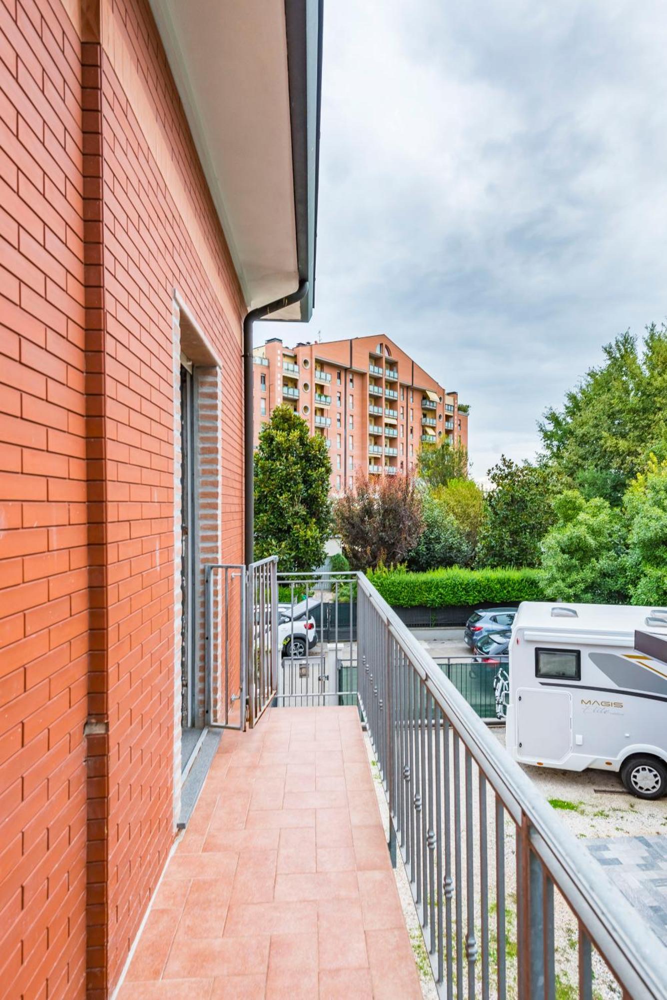 Stile E Comfort In Citta Con Wi-Fi Carpi Extérieur photo
